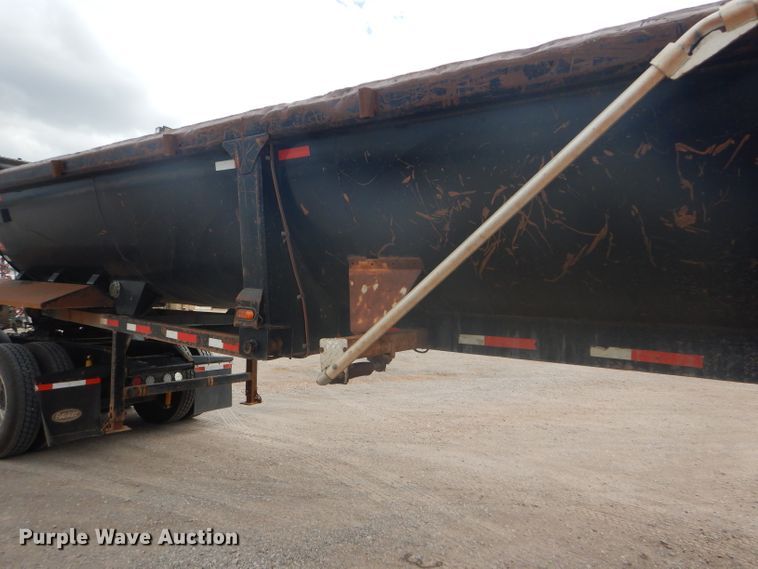 image for item DD4474 2000 Travis HRS end dump trailer