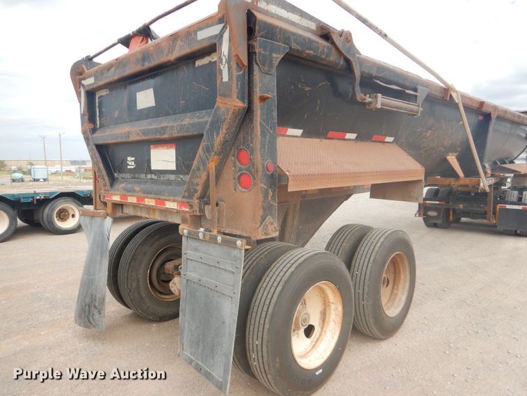 image for item DD4474 2000 Travis HRS end dump trailer
