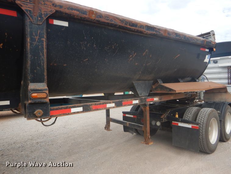 image for item DD4474 2000 Travis HRS end dump trailer