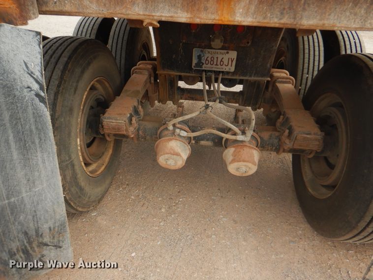 image for item DD4474 2000 Travis HRS end dump trailer