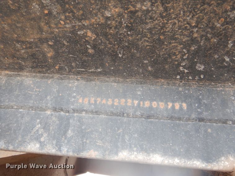 image for item DD4474 2000 Travis HRS end dump trailer