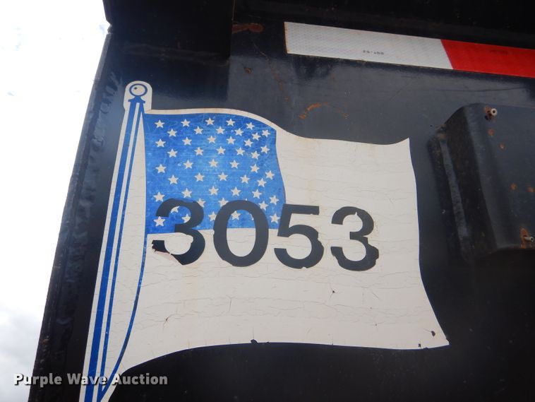 image for item DD4474 2000 Travis HRS end dump trailer