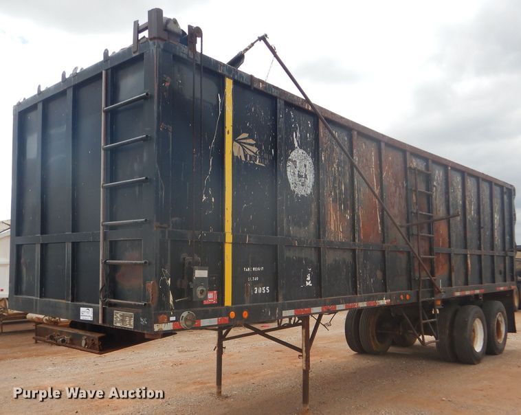 image for item DD4475 1995 Chief CHTD3057 end dump trailer