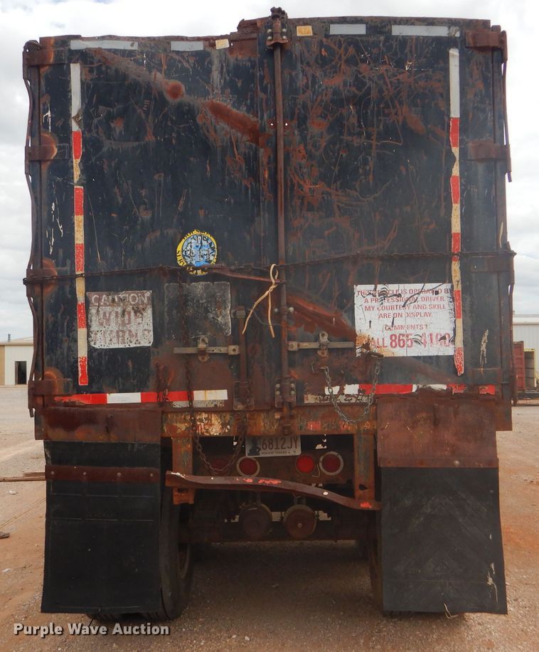 image for item DD4475 1995 Chief CHTD3057 end dump trailer