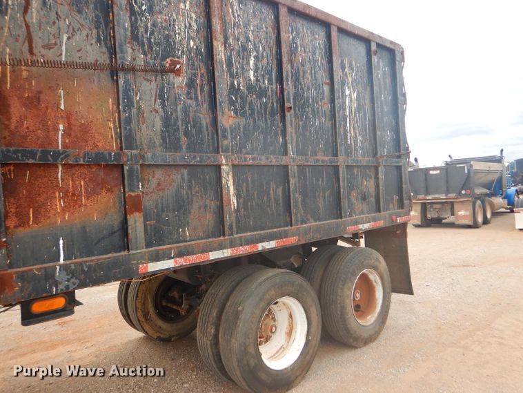 image for item DD4475 1995 Chief CHTD3057 end dump trailer