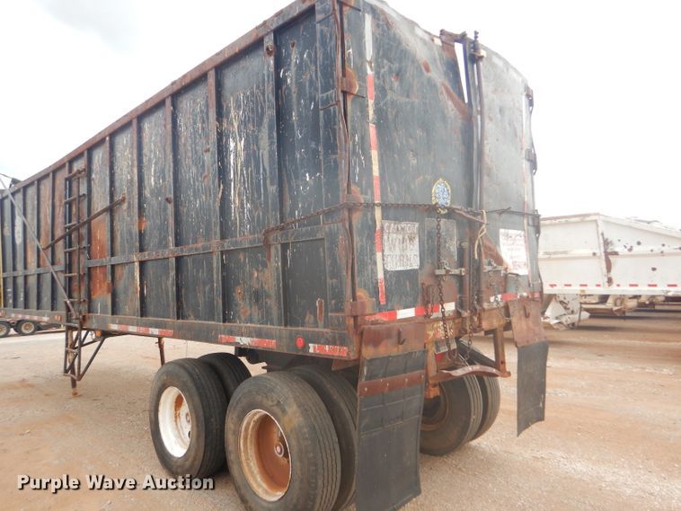 image for item DD4475 1995 Chief CHTD3057 end dump trailer