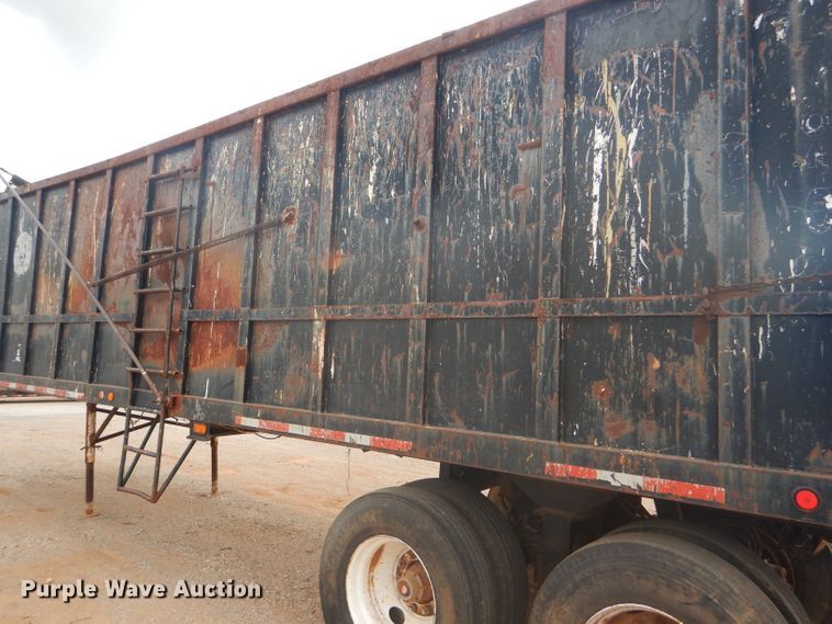image for item DD4475 1995 Chief CHTD3057 end dump trailer