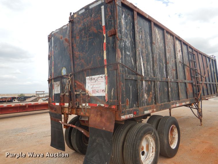 image for item DD4475 1995 Chief CHTD3057 end dump trailer