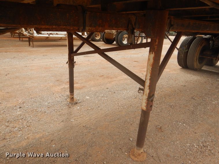 image for item DD4475 1995 Chief CHTD3057 end dump trailer