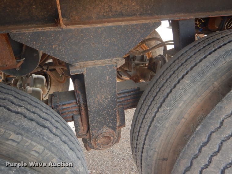 image for item DD4475 1995 Chief CHTD3057 end dump trailer