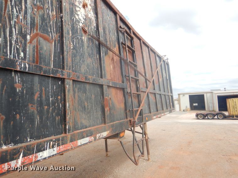 image for item DD4475 1995 Chief CHTD3057 end dump trailer