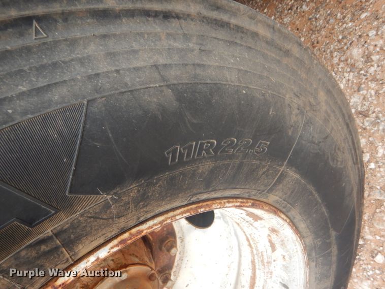 image for item DD4475 1995 Chief CHTD3057 end dump trailer