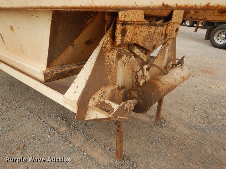 image for item DD4476 2009 Trail Blazer S-4002 bottom dump trailer