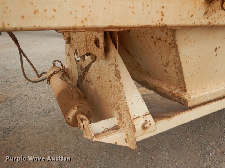 image for item DD4476 2009 Trail Blazer S-4002 bottom dump trailer