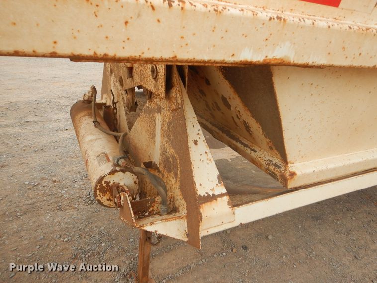 image for item DD4476 2009 Trail Blazer S-4002 bottom dump trailer