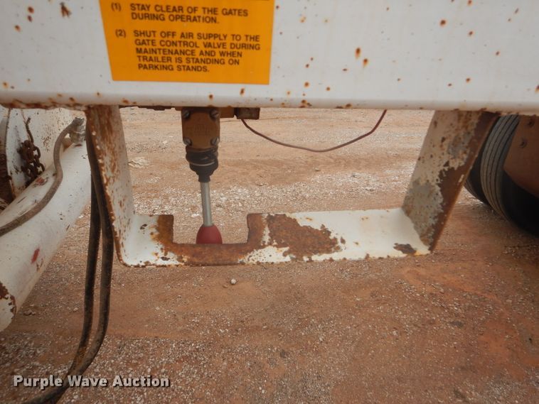 image for item DD4477 2009 Trail Blazer S-4002 bottom dump trailer