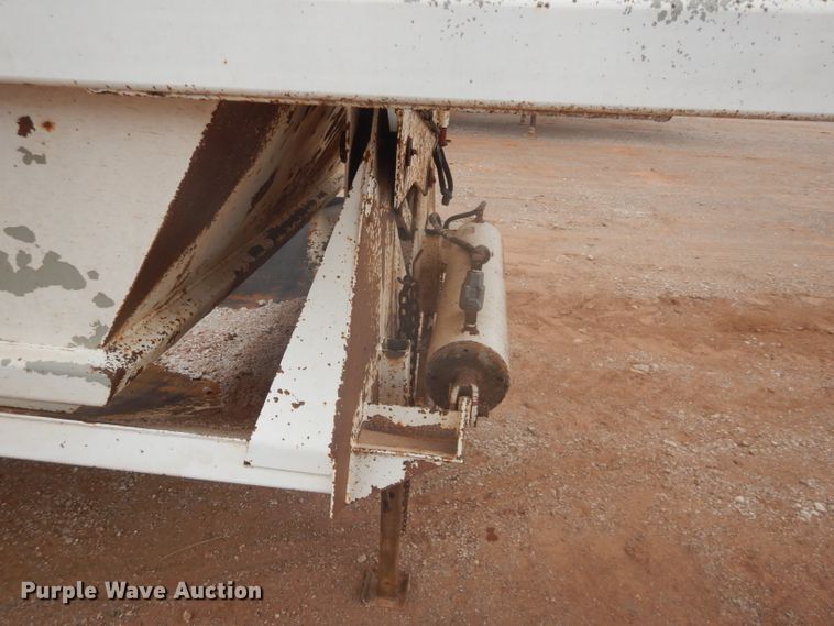 image for item DD4477 2009 Trail Blazer S-4002 bottom dump trailer