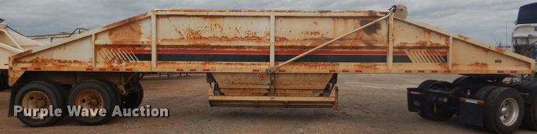 image for item DD4480 2013 Dakota bottom dump trailer