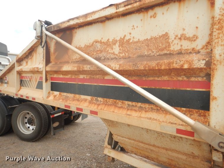 image for item DD4480 2013 Dakota bottom dump trailer