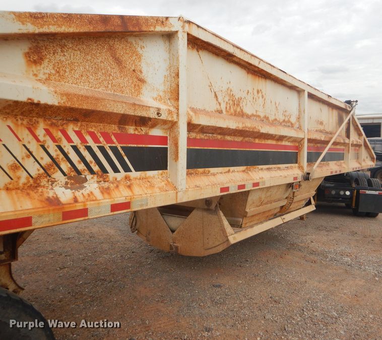 image for item DD4480 2013 Dakota bottom dump trailer