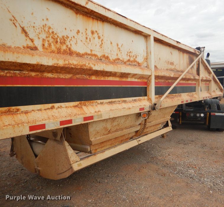 image for item DD4480 2013 Dakota bottom dump trailer