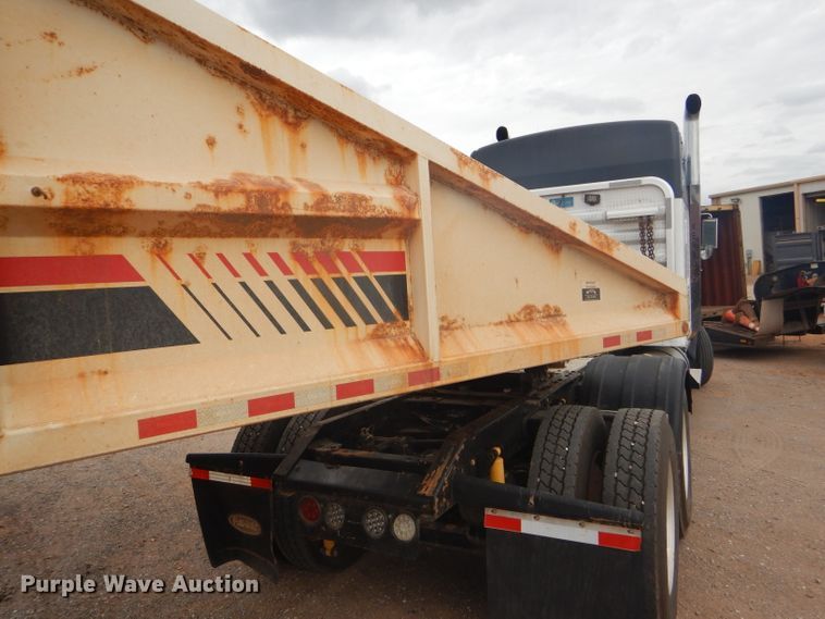 image for item DD4480 2013 Dakota bottom dump trailer