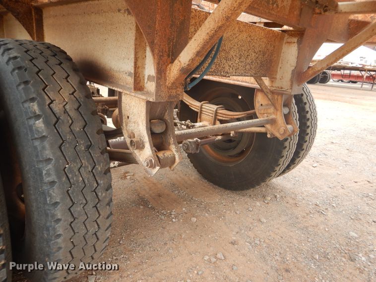 image for item DD4480 2013 Dakota bottom dump trailer