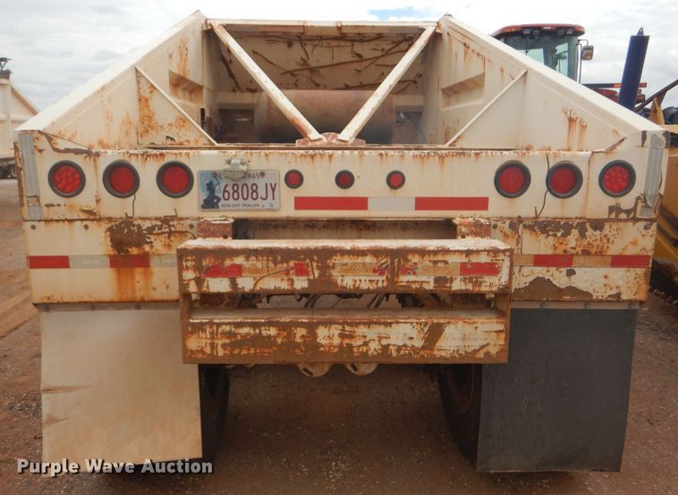 image for item DD4481 2013 Dakota bottom dump trailer