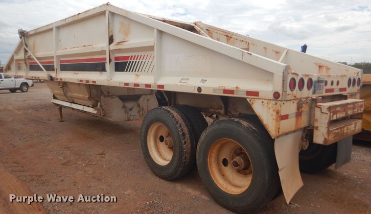 image for item DD4481 2013 Dakota bottom dump trailer