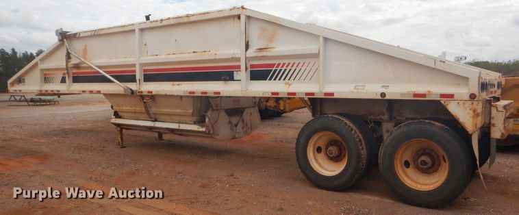 image for item DD4481 2013 Dakota bottom dump trailer