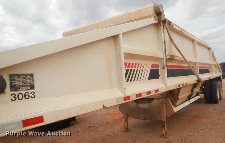 image for item DD4481 2013 Dakota bottom dump trailer