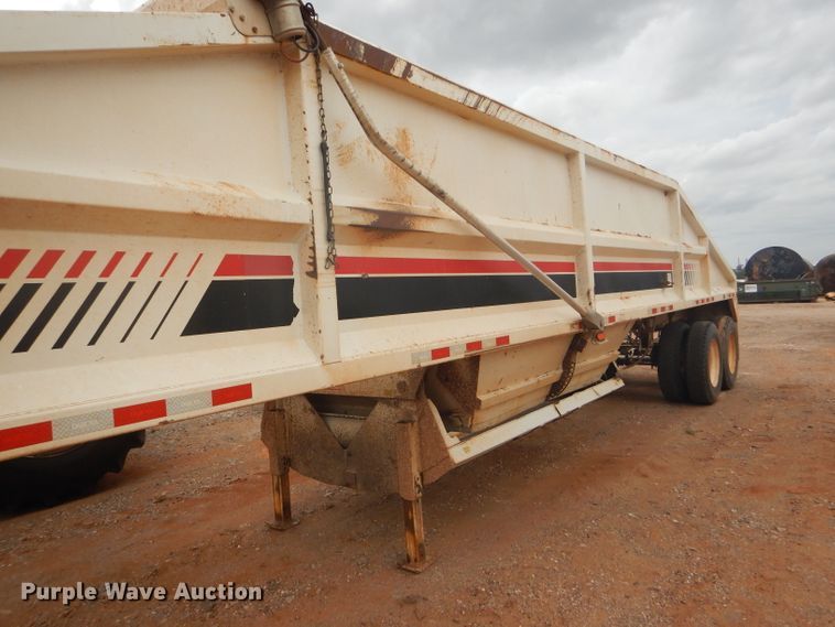 image for item DD4481 2013 Dakota bottom dump trailer