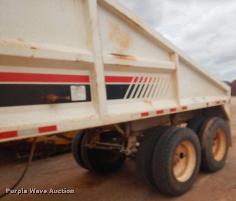 image for item DD4481 2013 Dakota bottom dump trailer