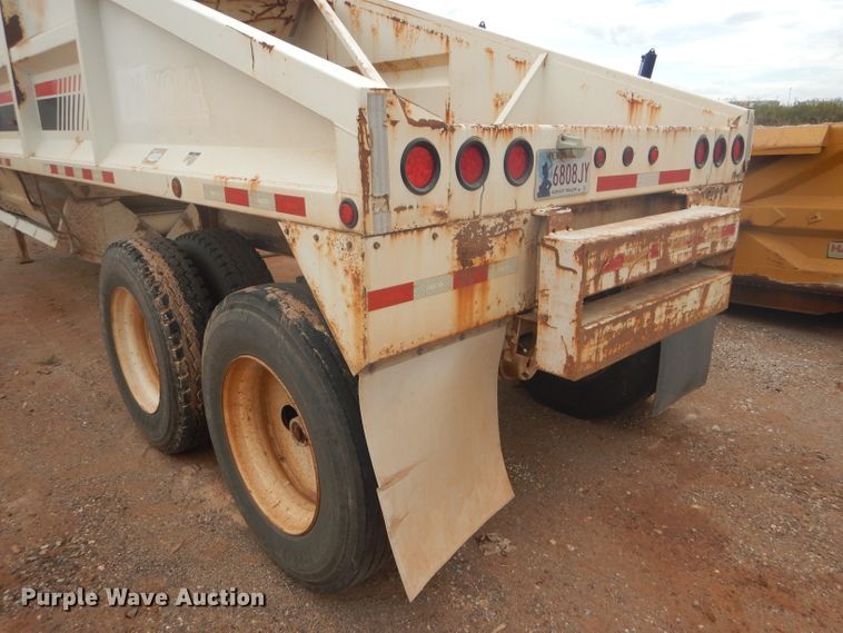 image for item DD4481 2013 Dakota bottom dump trailer