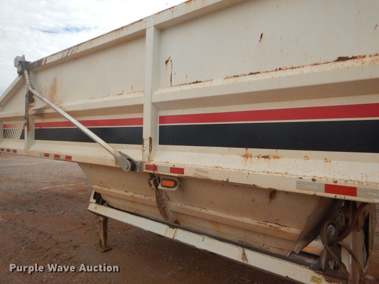 image for item DD4481 2013 Dakota bottom dump trailer