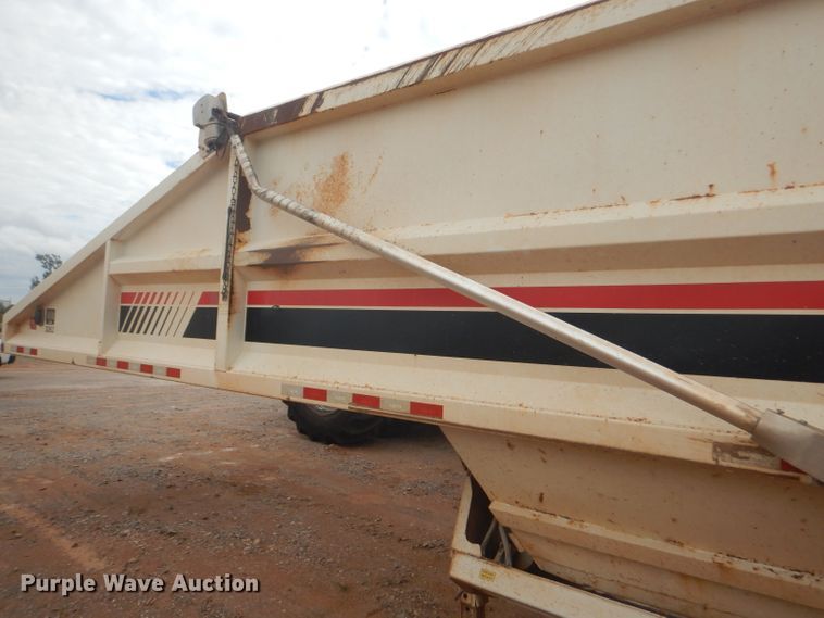 image for item DD4481 2013 Dakota bottom dump trailer