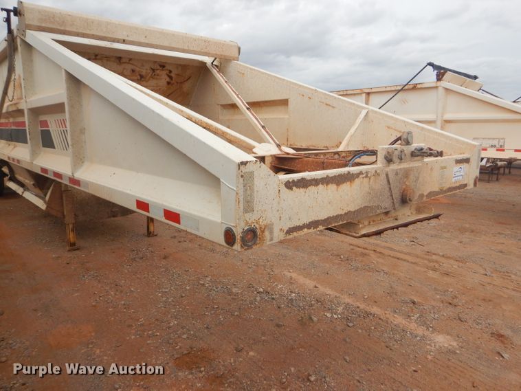 image for item DD4481 2013 Dakota bottom dump trailer