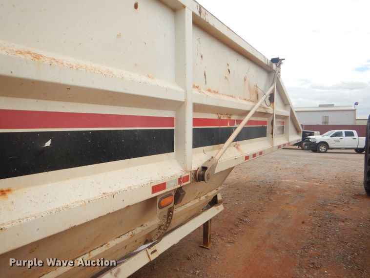 image for item DD4481 2013 Dakota bottom dump trailer