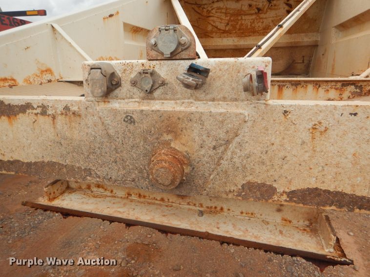 image for item DD4481 2013 Dakota bottom dump trailer