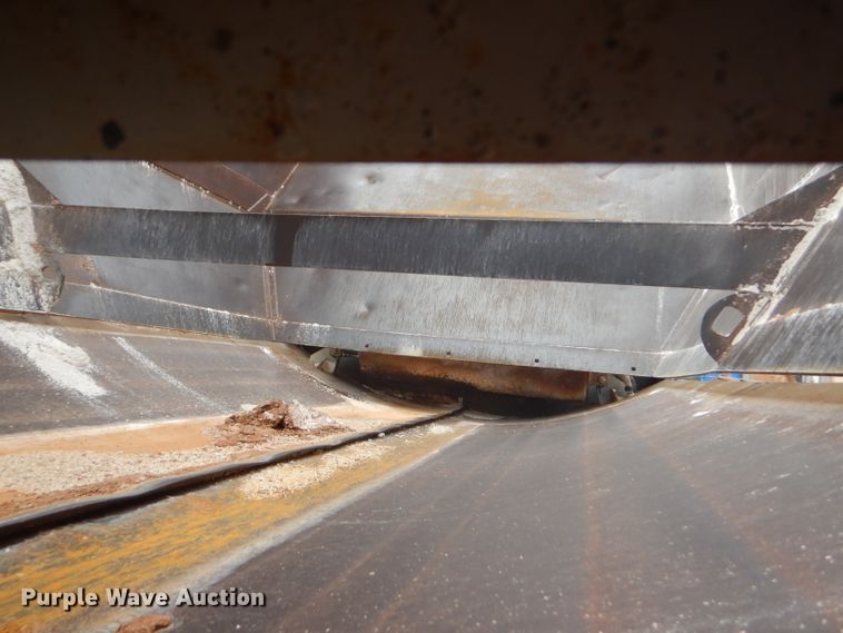 image for item DD4481 2013 Dakota bottom dump trailer