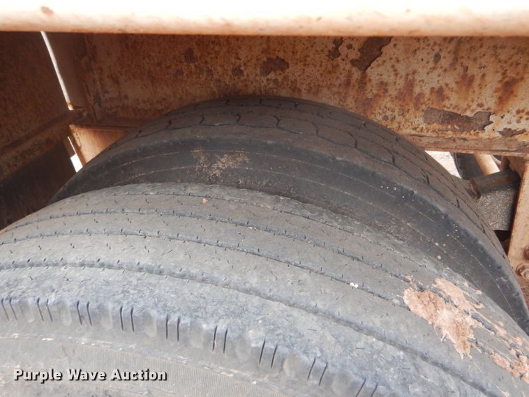 image for item DD4481 2013 Dakota bottom dump trailer