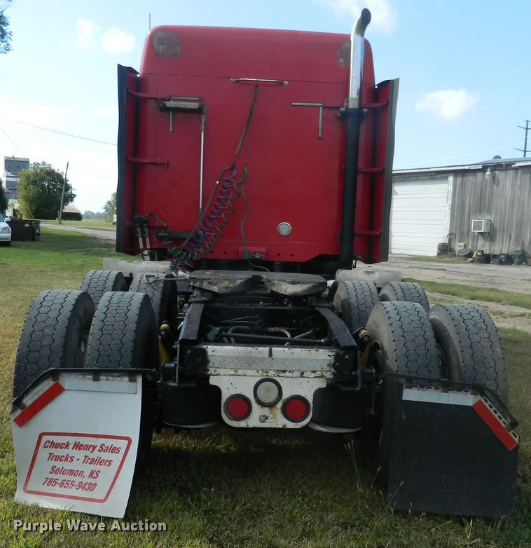 image for item DE4351 2003 Freightliner Century Class CST120 semi truck