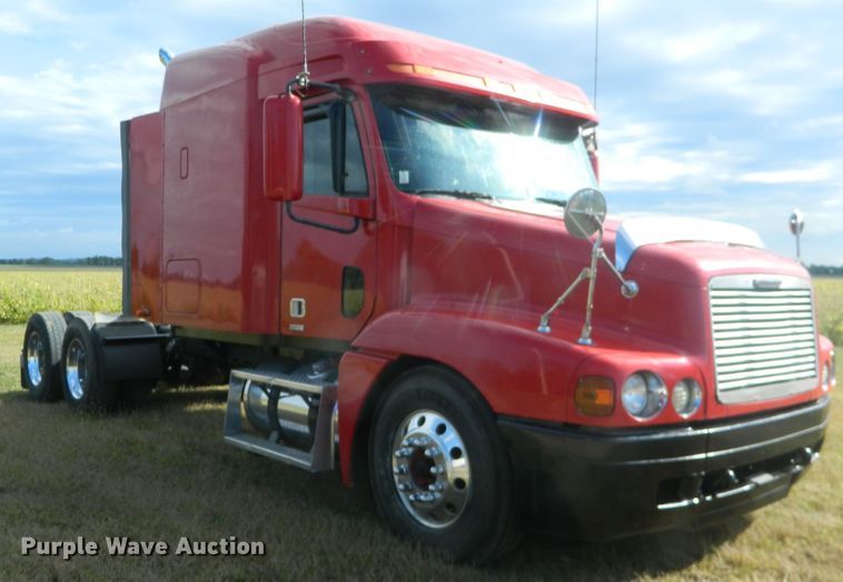 image for item DE4351 2003 Freightliner Century Class CST120 semi truck
