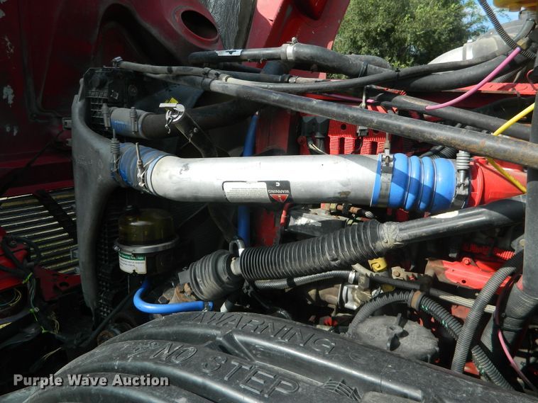 image for item DE4351 2003 Freightliner Century Class CST120 semi truck