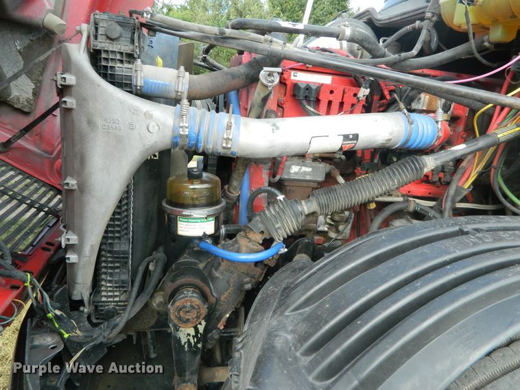 image for item DE4351 2003 Freightliner Century Class CST120 semi truck