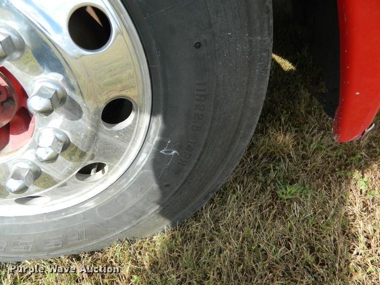 image for item DE4351 2003 Freightliner Century Class CST120 semi truck