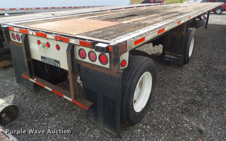 image for item DF0804 1999 Fontaine flatbed trailer