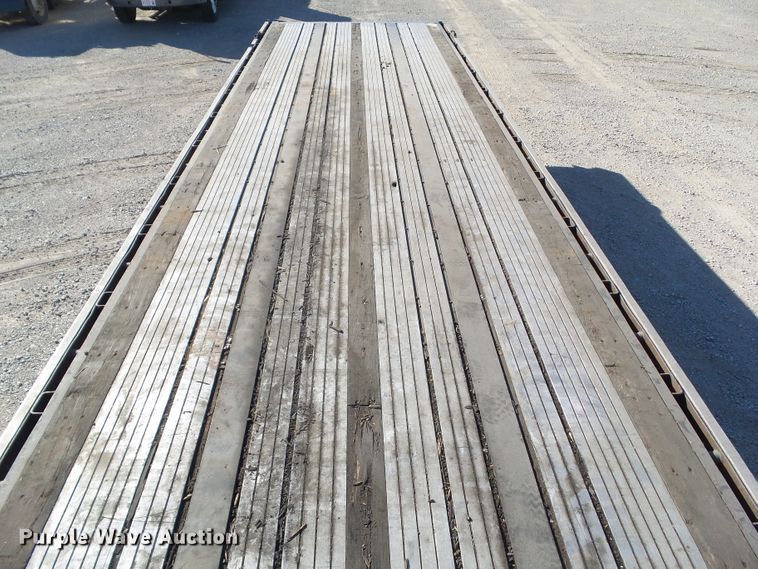 image for item DF0808 1998 Wabash National side curtain flatbed trailer