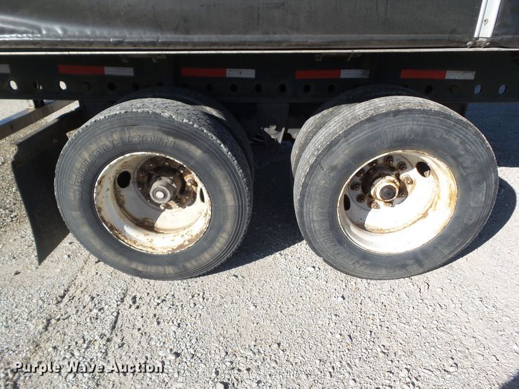 image for item DF0808 1998 Wabash National side curtain flatbed trailer
