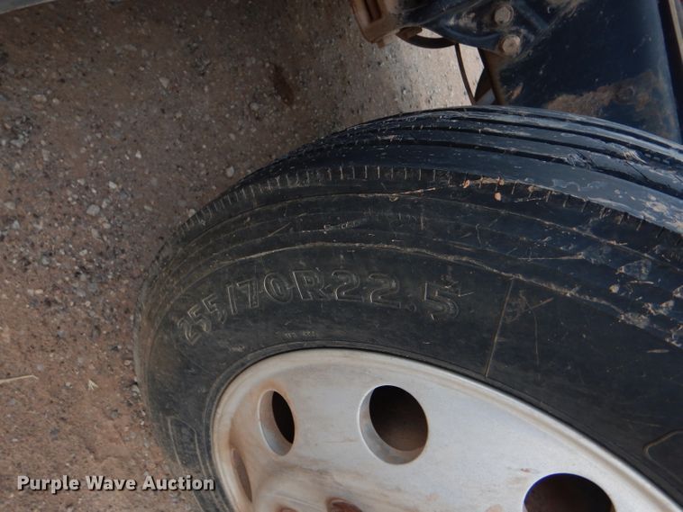 image for item DG0221 2006 Peterbilt 379 semi truck